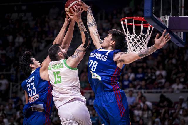 半决赛巅峰对决！江畔独角兽队火力全开海滨鲨队队，F1赛场再起波澜；防线高度稳定的简单介绍-爱游戏体育官网